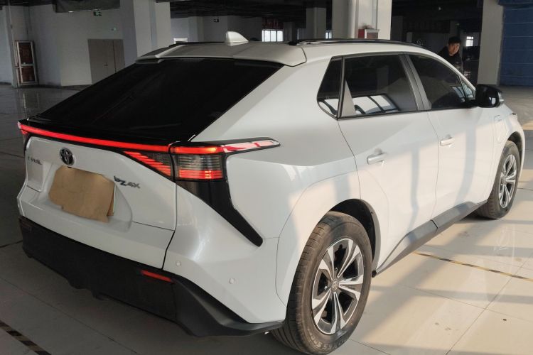 丰田 铂智4X 2024款 615 MAX版车身外观7