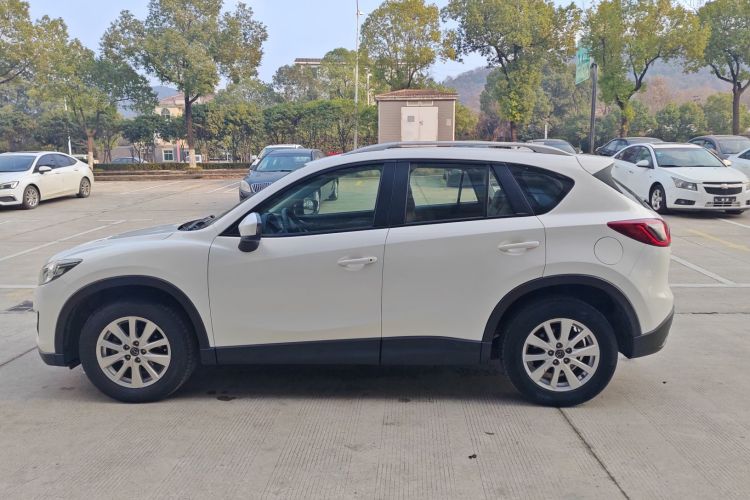 马自达CX-5 2013款 2.0L 自动两驱舒适型车身外观4