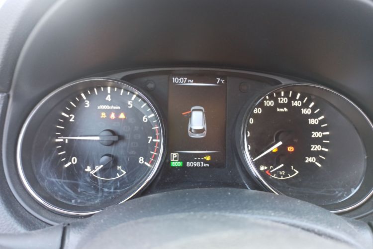 日产 奇骏 2019款 2.0L CVT舒适版 2WD中控内饰14