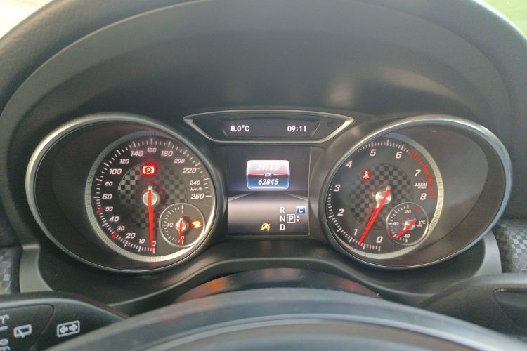 奔驰A级(进口) 2017款 改款 A 200 时尚型中控内饰14