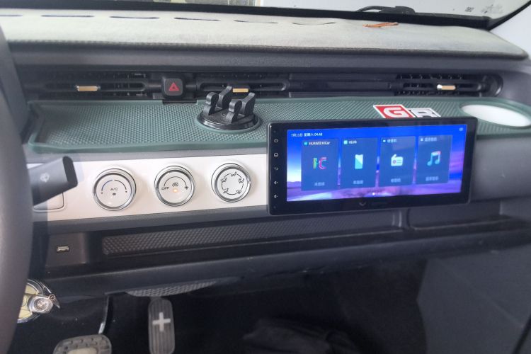 五菱汽车 宏光MINIEV 2022款 GAMEBOY 200km 玩咖款 磷酸铁锂中控内饰16