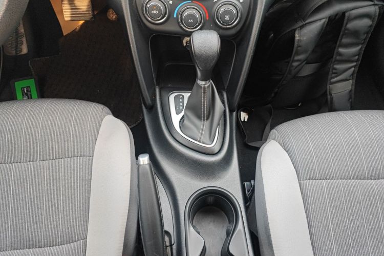 菲亚特 菲翔 2015款 1.4T 自动悦享版中控内饰18