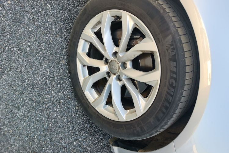 奥迪A6L 2017款 30 FSI 技术型车身外观6007