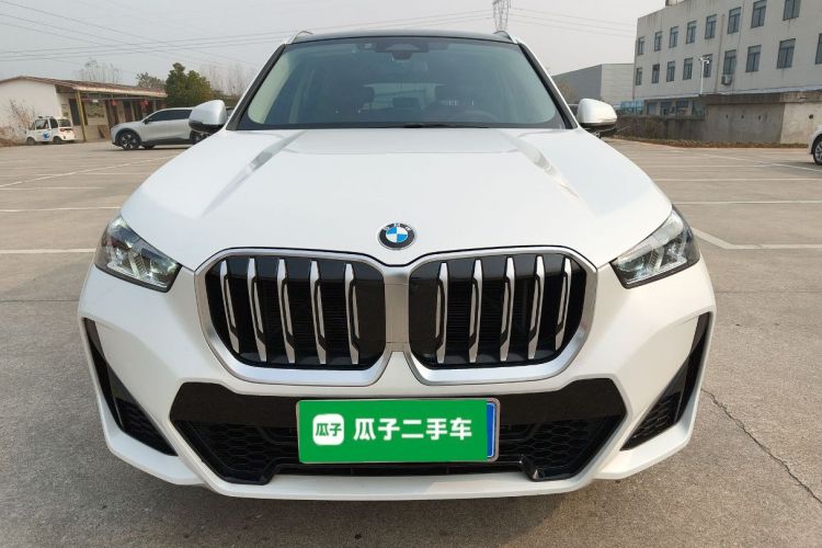 宝马X1 2023款 sDrive25Li M运动套装车身外观2