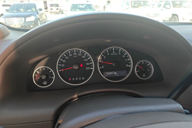 别克GL8 2014款 2.4L 经典版中控内饰14