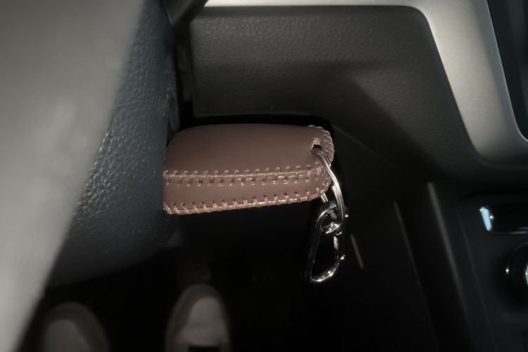 大众 2018款 途安L 1.6L 手动风尚版中控内饰11