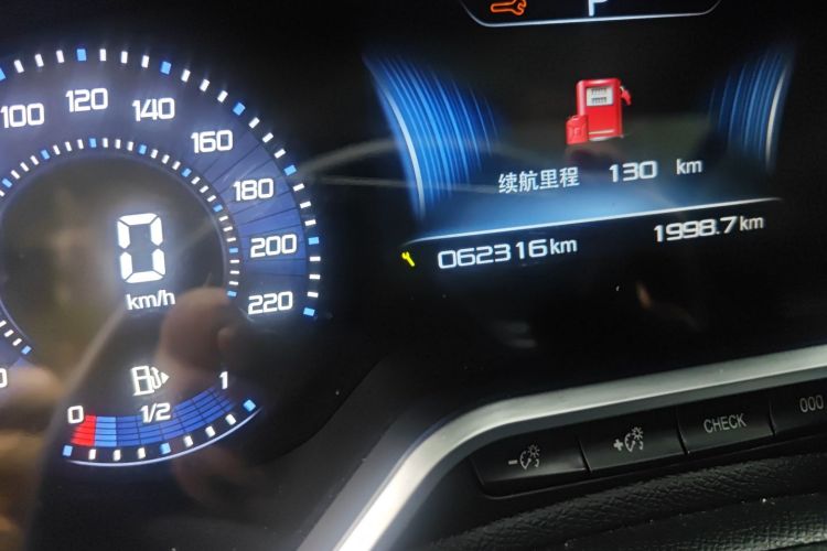 标致408 2020款 360THP 十周年纪念版中控内饰15