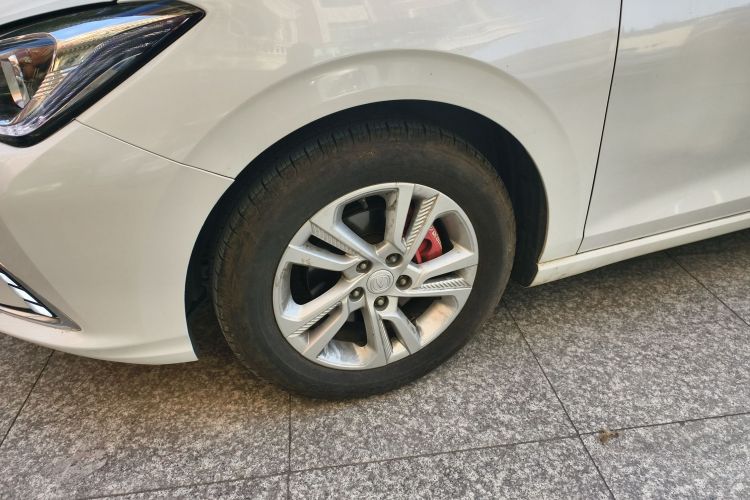 长安 逸动 2019款 高能版 1.6L GDI 手动先锋型 国VI车身外观6007