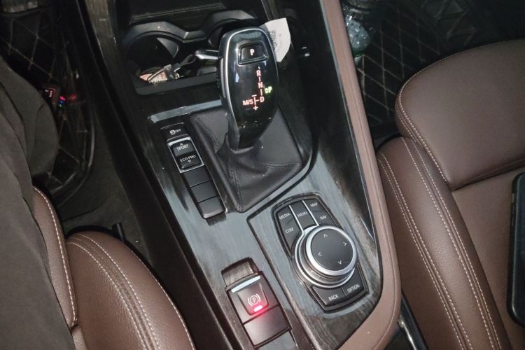 宝马X1 2020款 sDrive25Li 领先型局部细节18