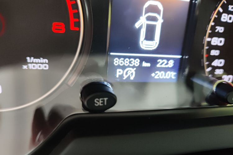 奥迪Q5 2017款 Plus 40 TFSI 技术型中控内饰15