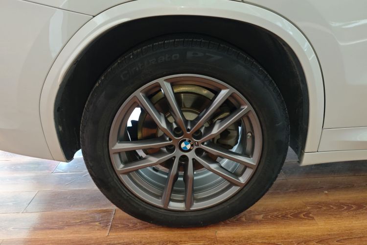 宝马X3 2020款  xDrive28i M运动套装车身外观6008