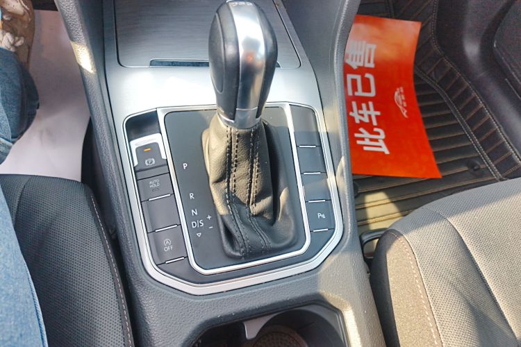 大众 高尔夫·嘉旅 2016款 230TSI 自动进取型中控内饰18