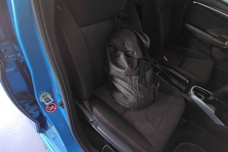 本田 飞度 2018款 1.5L CVT潮跑+版局部细节41