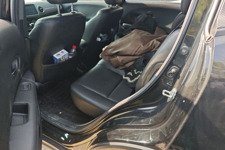 本田XR-V 2022款 1.5L CVT黑曜石版中控内饰21