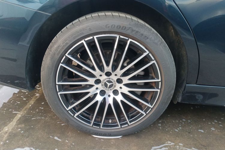 奔驰C级 2024款 C 260 L 运动版车身外观6008