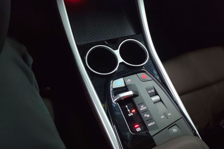 宝马iX1 2025款 eDrive25L M运动套装局部细节18