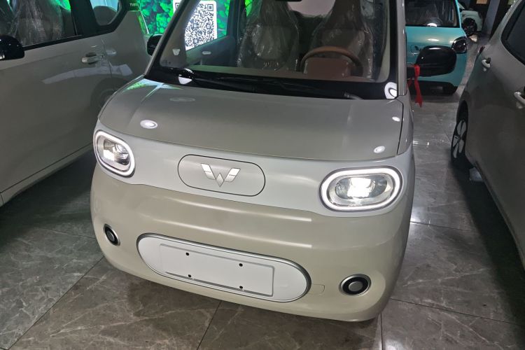 五菱汽车 宏光MINIEV 2024款 第三代 215km 青春版车身外观2