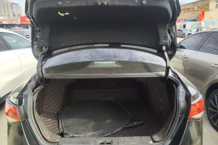 日产 轩逸 2022款 1.6L XL CVT悦享版机舱底盘23