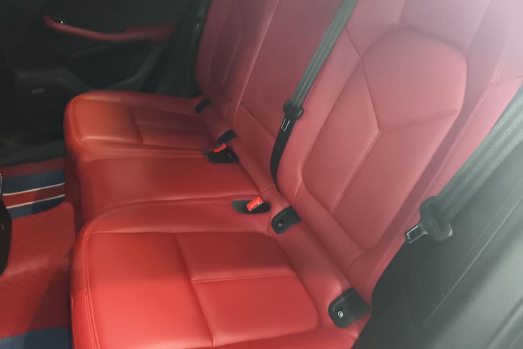 保时捷 2022款 Macan 2.0T中控内饰21