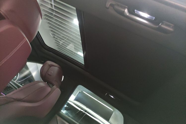 凯迪拉克XT5 2025款 2.0T 铂金型中控内饰22