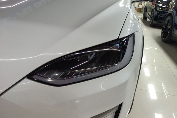 特斯拉 Model X 2023款 双电机全轮驱动版局部细节36