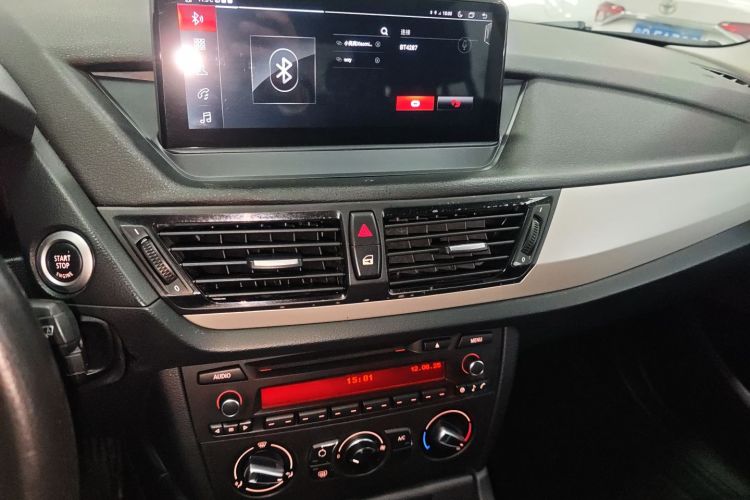 宝马X1 2013款 sDrive18i 时尚型中控内饰16