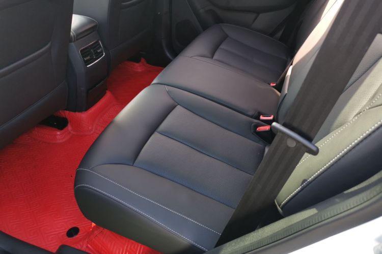 荣威RX5 2020款 20T 自动4G互联超越旗舰版中控内饰21