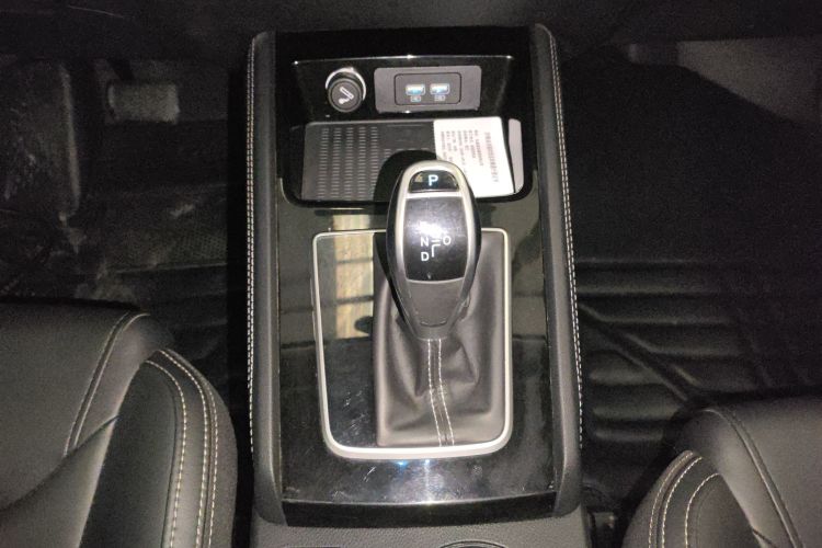 比亚迪 宋 2021款 经典版 1.5T 自动豪华型中控内饰18