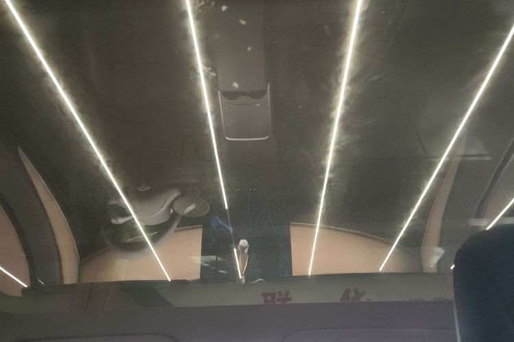 特斯拉 Model Y 2021款 标准续航后驱版中控内饰22