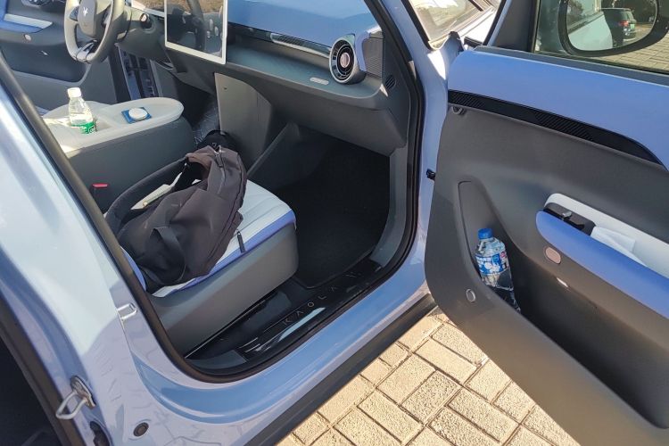 ARCFOX极狐 极狐考拉 2023款 家庭版Pro局部细节9005