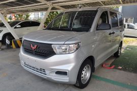 五菱汽车 五菱宏光V 2022款 1.5L劲取版电动助力LAR