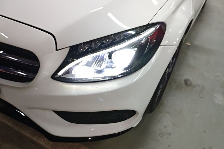 奔驰C级 2016款 C 200 运动版局部细节36