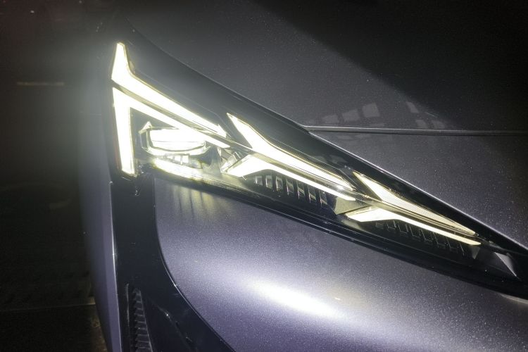 ARCFOX极狐 极狐 阿尔法S5 2024款 560PRO 185kW车身外观8