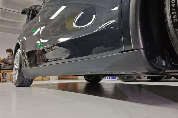 特斯拉 Model Y 2025款 长续航全轮驱动版局部细节9001