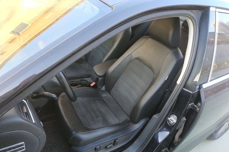 大众 速腾 2014款 改款 1.4TSI 自动旗舰版局部细节19