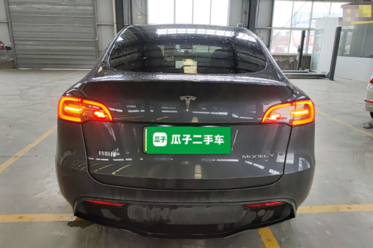 特斯拉 Model Y 2022款 后轮驱动版车身外观6004