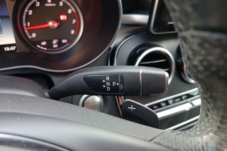 奔驰C级 2017款 C 200 L 运动版中控内饰18