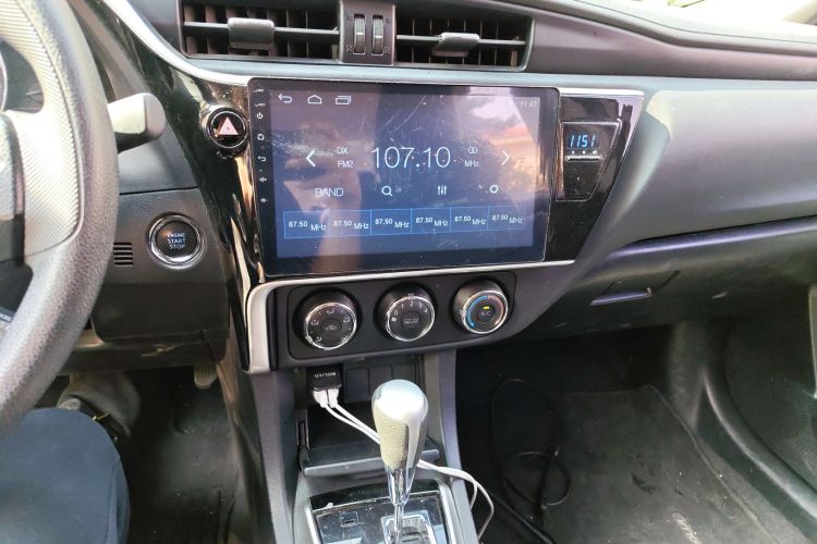 丰田 卡罗拉 2018款 1.2T S-CVT GL智享版中控内饰16