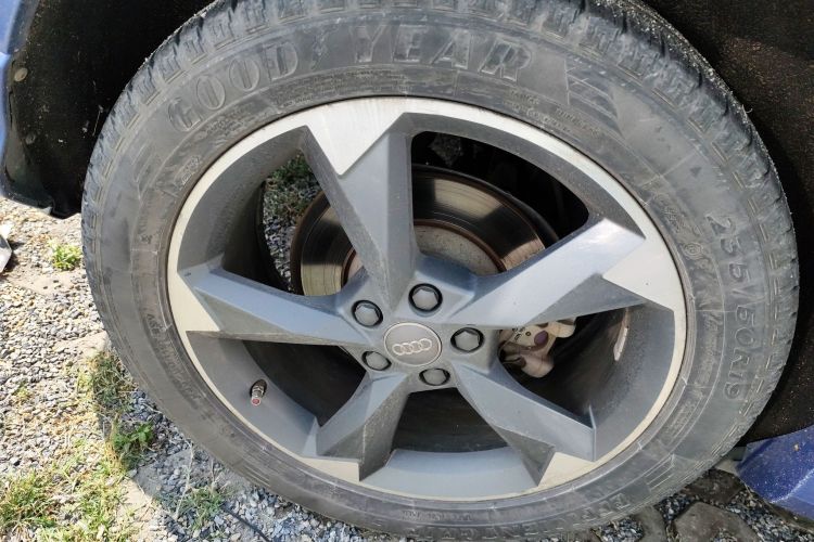 奥迪Q3 2019款 40 TFSI 时尚动感型车身外观6002