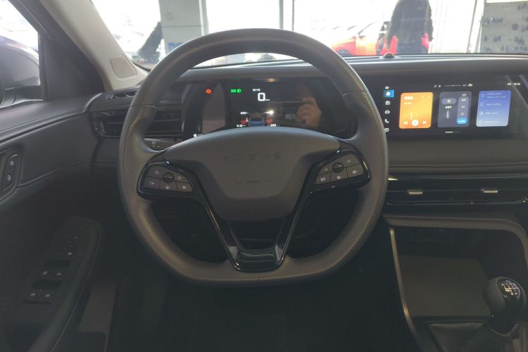 荣威i5 2023款 1.5L 手动舒享版中控内饰13