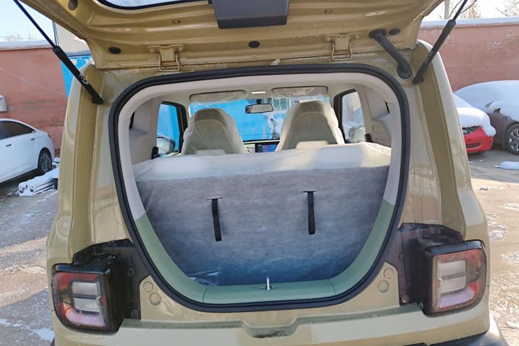 吉利银河 2025款 210km 熊猫骑士机舱底盘23