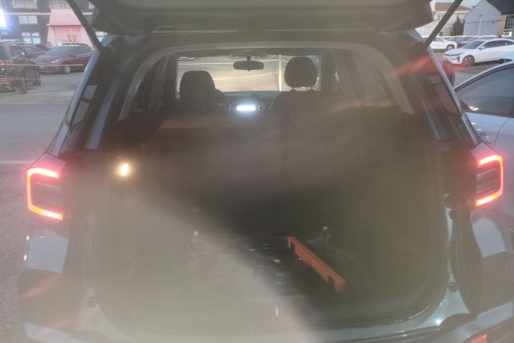 奇瑞 瑞虎5x 2019款 HERO 1.5L CVT时尚版机舱底盘23