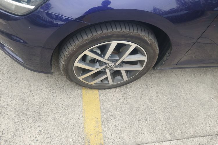 大众 高尔夫 2018款  230TSI 自动豪华型车身外观6007