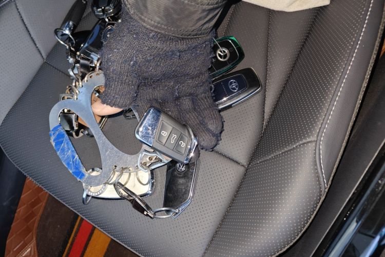 大众 帕萨特 2025款 出众款 380TSI 星空龙腾版中控内饰11