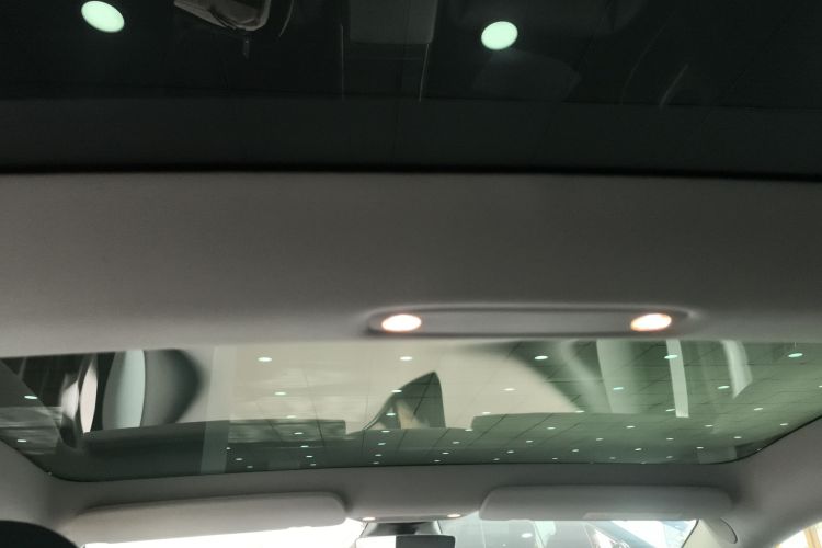 特斯拉 Model 3 2019款 标准续航后驱升级版中控内饰22