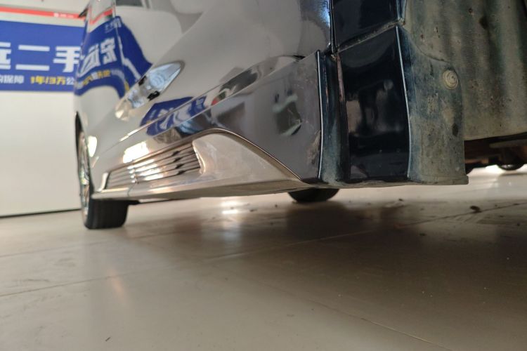 广汽传祺 传祺M8 2021款 大师系列 390T 至尊版局部细节9001