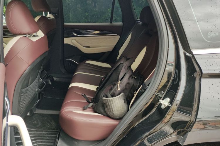 吉利汽车 星越L 2021款 2.0TD DCT EVO两驱尊贵型中控内饰21