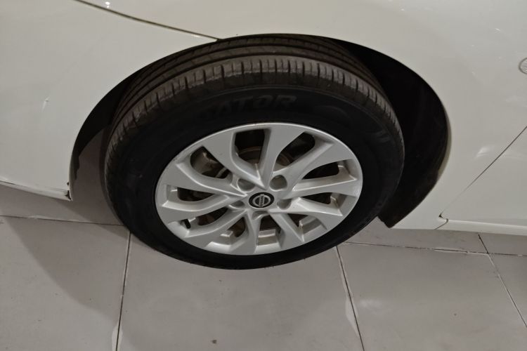 日产 轩逸 2022款 经典 1.6XE CVT舒适版车身外观6007