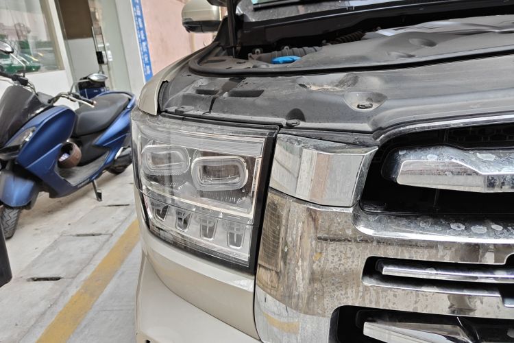 坦克500 2022款 3.0T 运动版 造境型 5座车身外观8