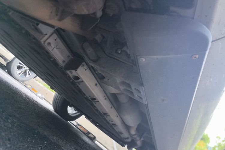 鸿蒙智行 问界M7 2024款 1.5T 后驱Plus版 5座局部细节9004